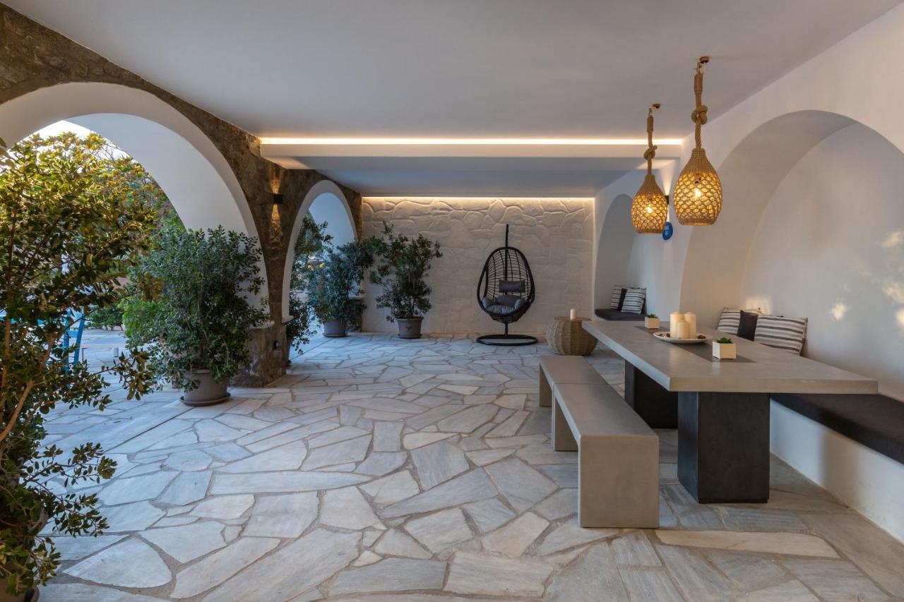 Callisti Mykonos Town With Pool View And Calypso Upper Floor With Sea View ภายนอก รูปภาพ