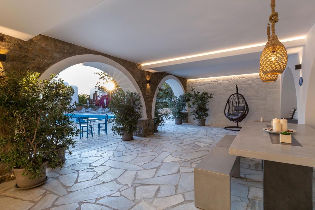 Callisti Mykonos Town With Pool View And Calypso Upper Floor With Sea View ภายนอก รูปภาพ