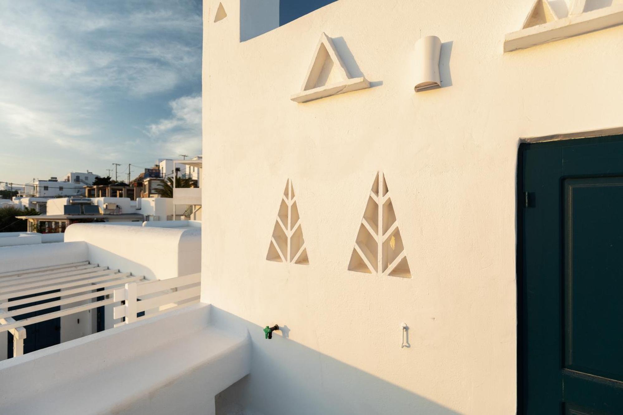 Callisti Mykonos Town With Pool View And Calypso Upper Floor With Sea View ภายนอก รูปภาพ