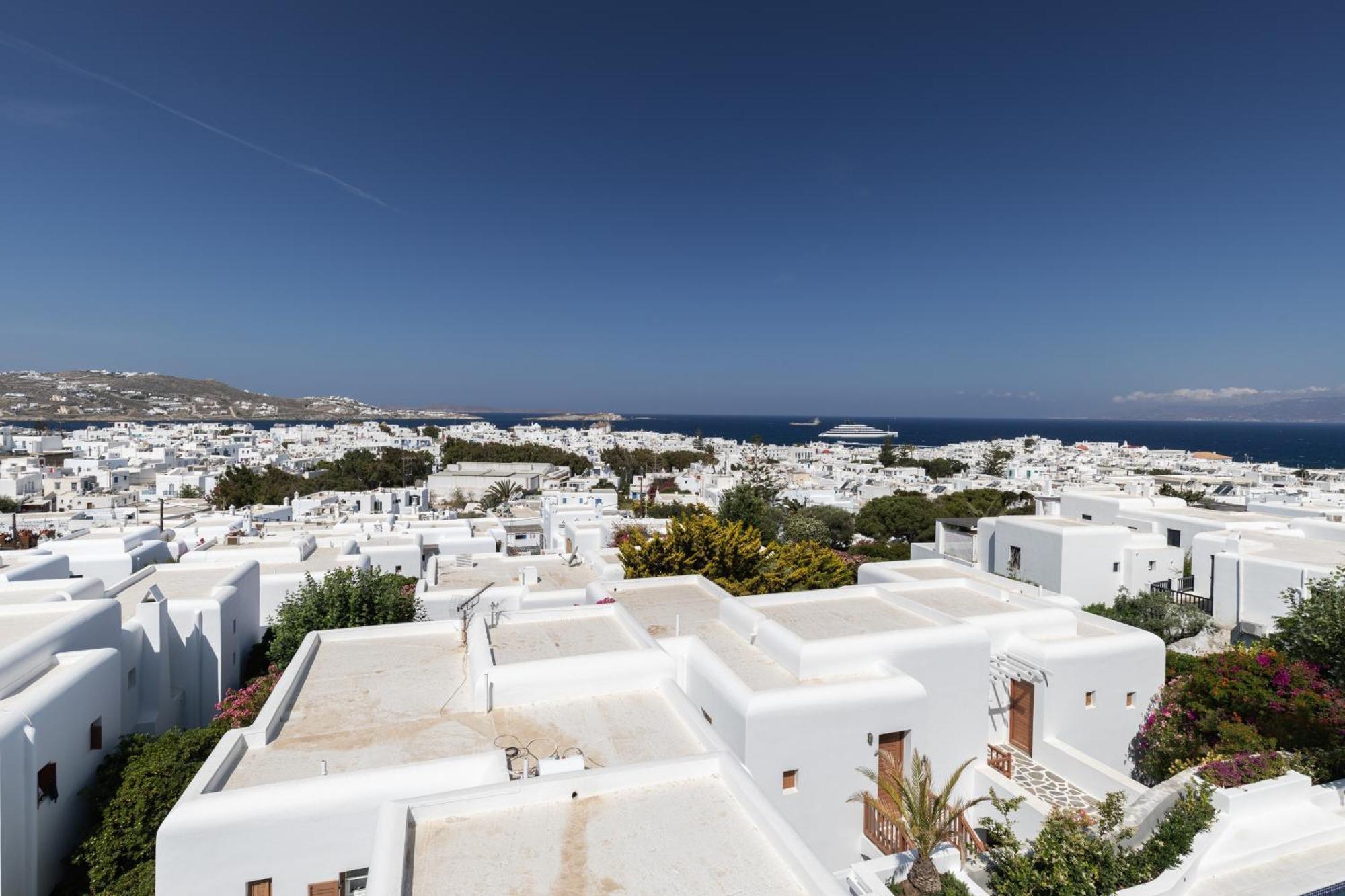 Callisti Mykonos Town With Pool View And Calypso Upper Floor With Sea View ภายนอก รูปภาพ
