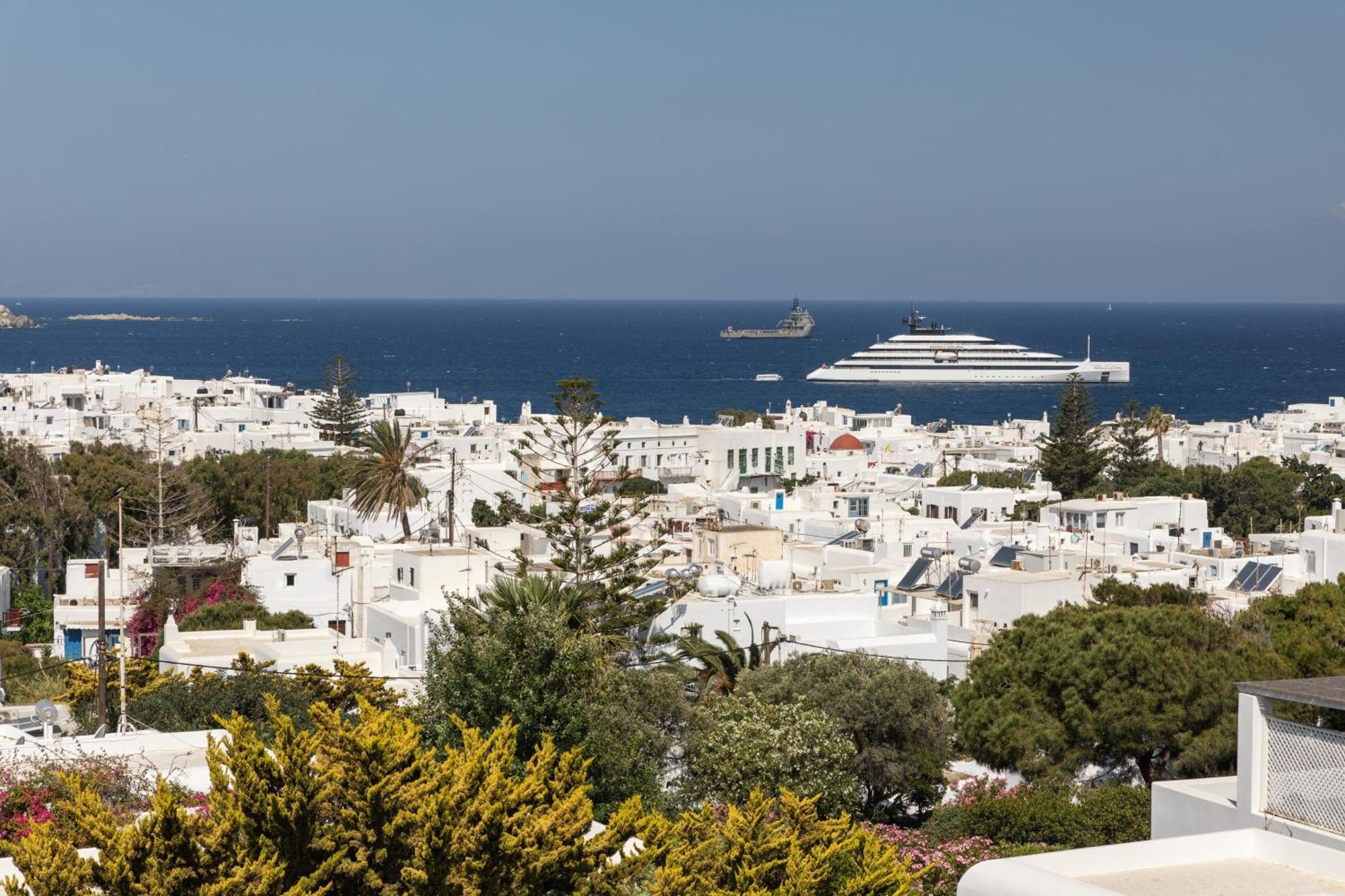 Callisti Mykonos Town With Pool View And Calypso Upper Floor With Sea View ภายนอก รูปภาพ