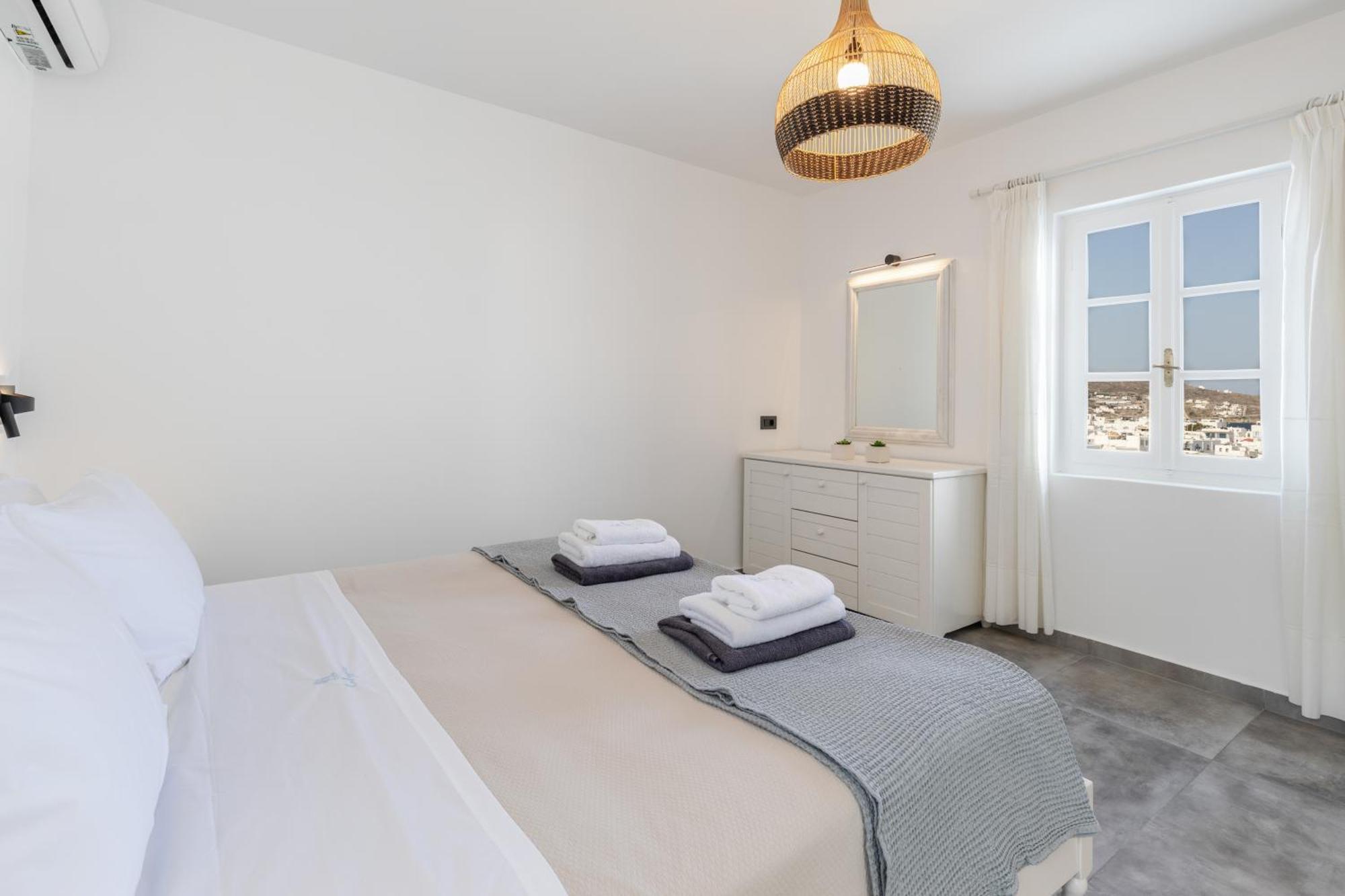 Callisti Mykonos Town With Pool View And Calypso Upper Floor With Sea View ภายนอก รูปภาพ
